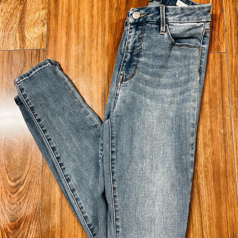25 L Pacsun Power Super Stretch & Push Up Jegging